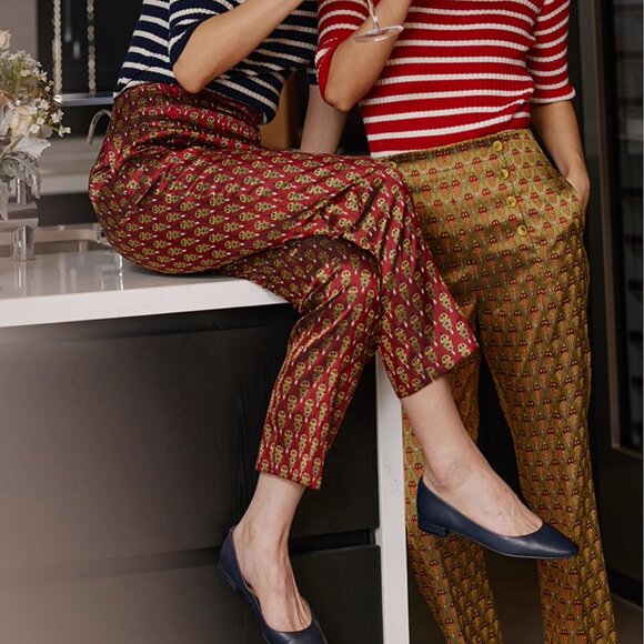 Women Red Gold Patterned Straight-Leg Pants – Size M